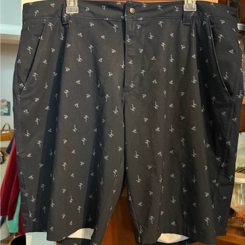Oakley Men's Dark Gray with Frogs Shorts